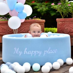 Piscina de bolinha para bebê: brincadeira e aprendizado